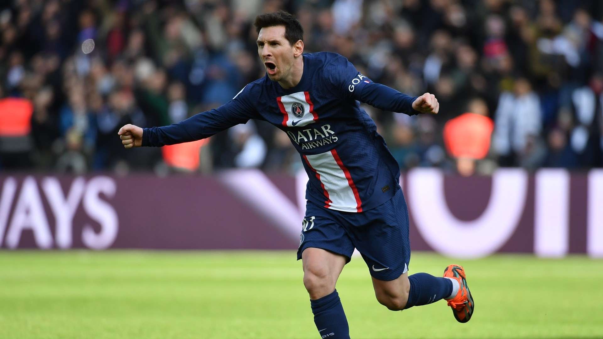 Lionel Messi PSG celebrate 2022-23