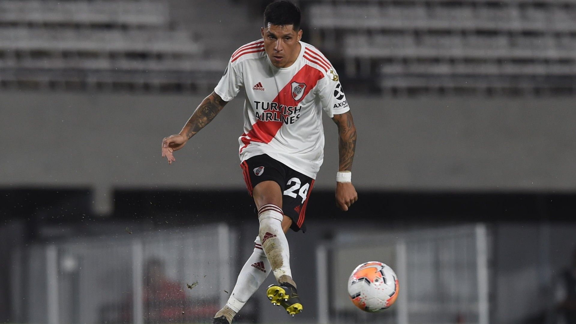River Binacional Copa Libertadores Enzo Perez 110320