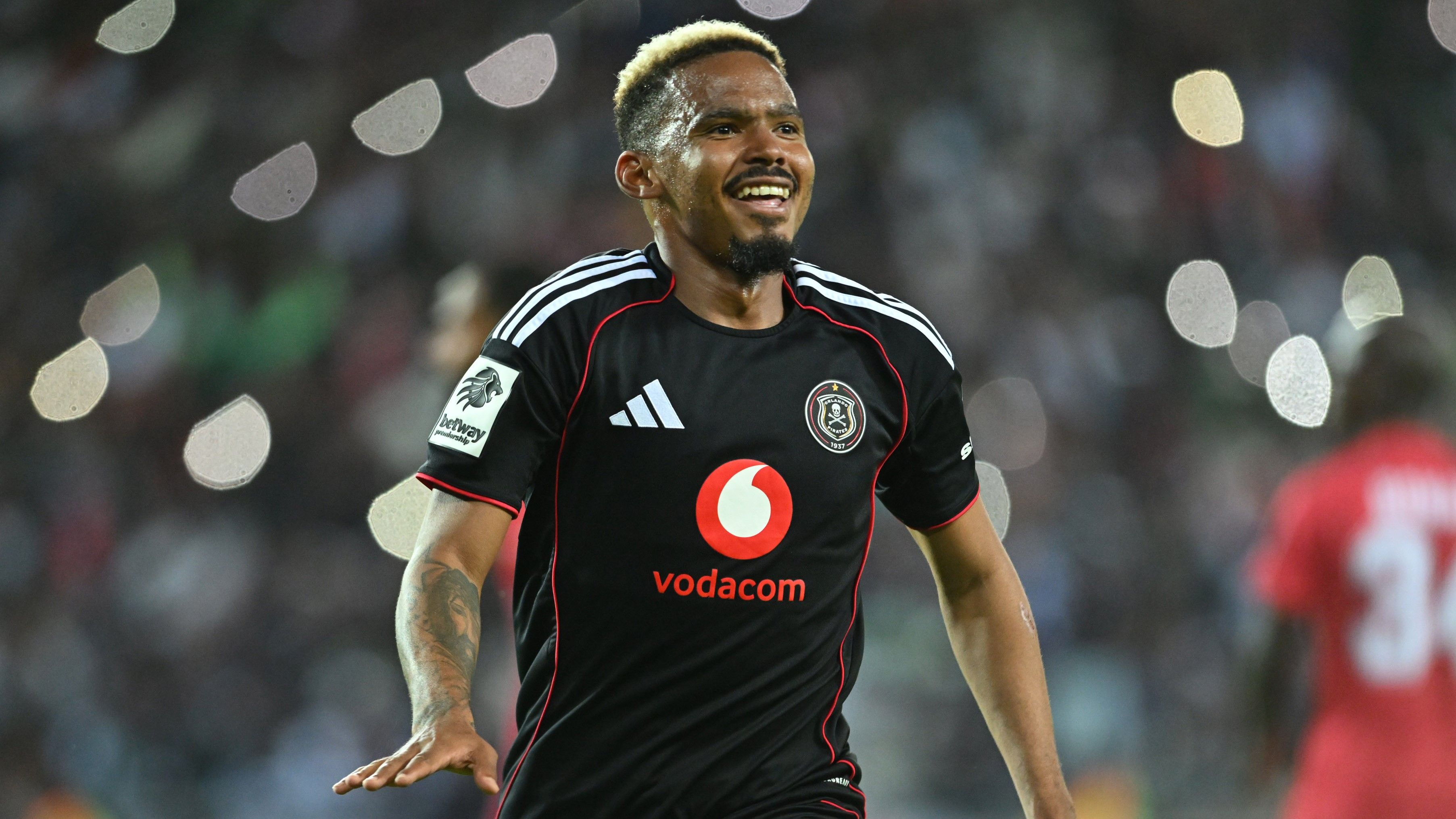 Oswin Appollis, Orlando Pirates, November 2025