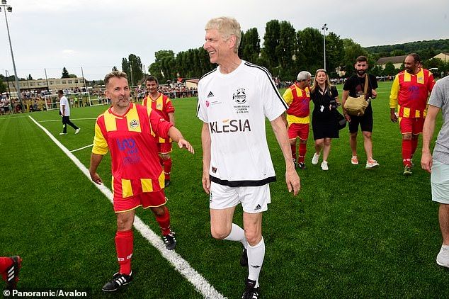 Arsene Wenger in a charity match at Variétés Club de France