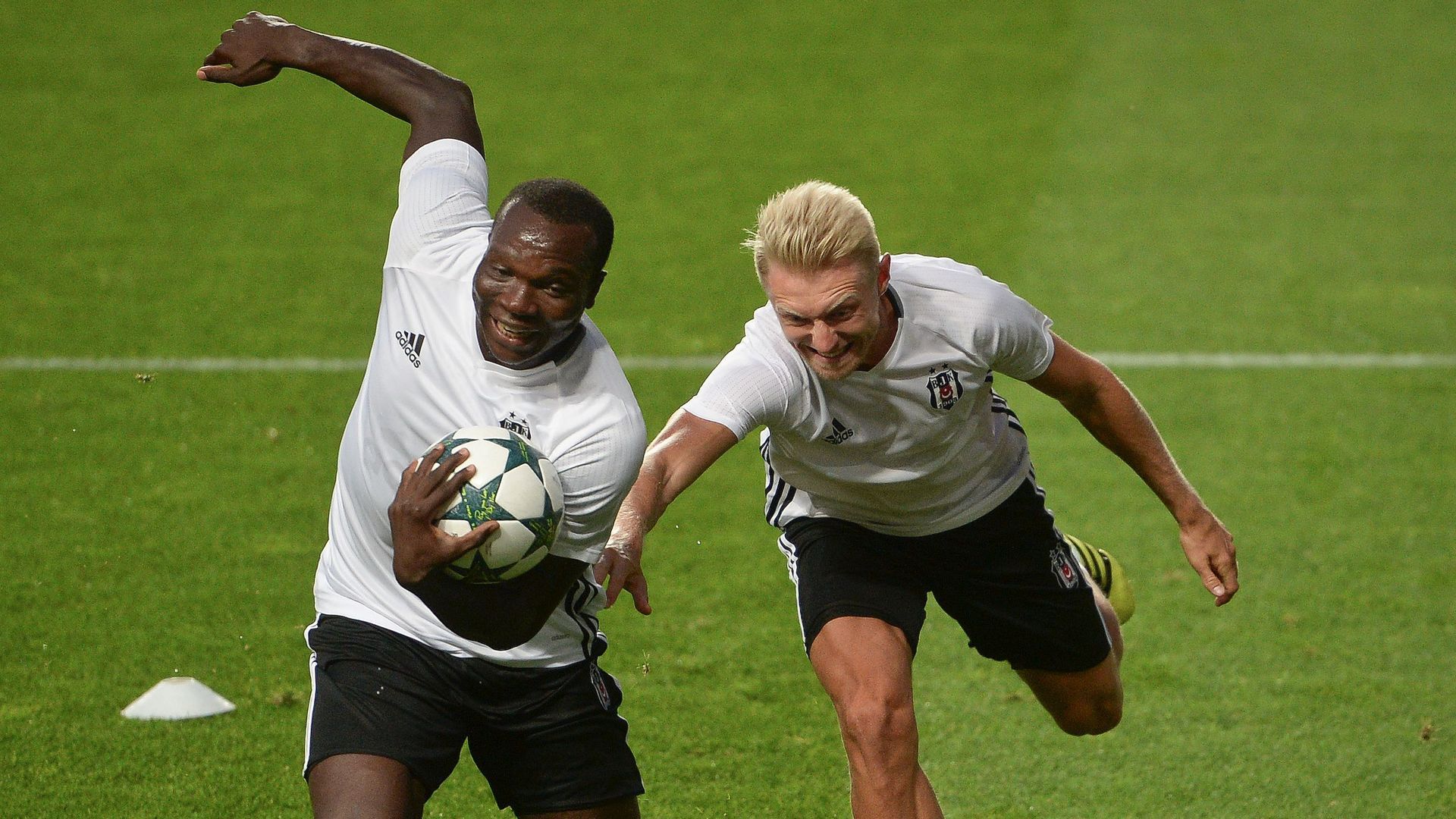Vincent Aboubakar Andreas Beck Besiktas