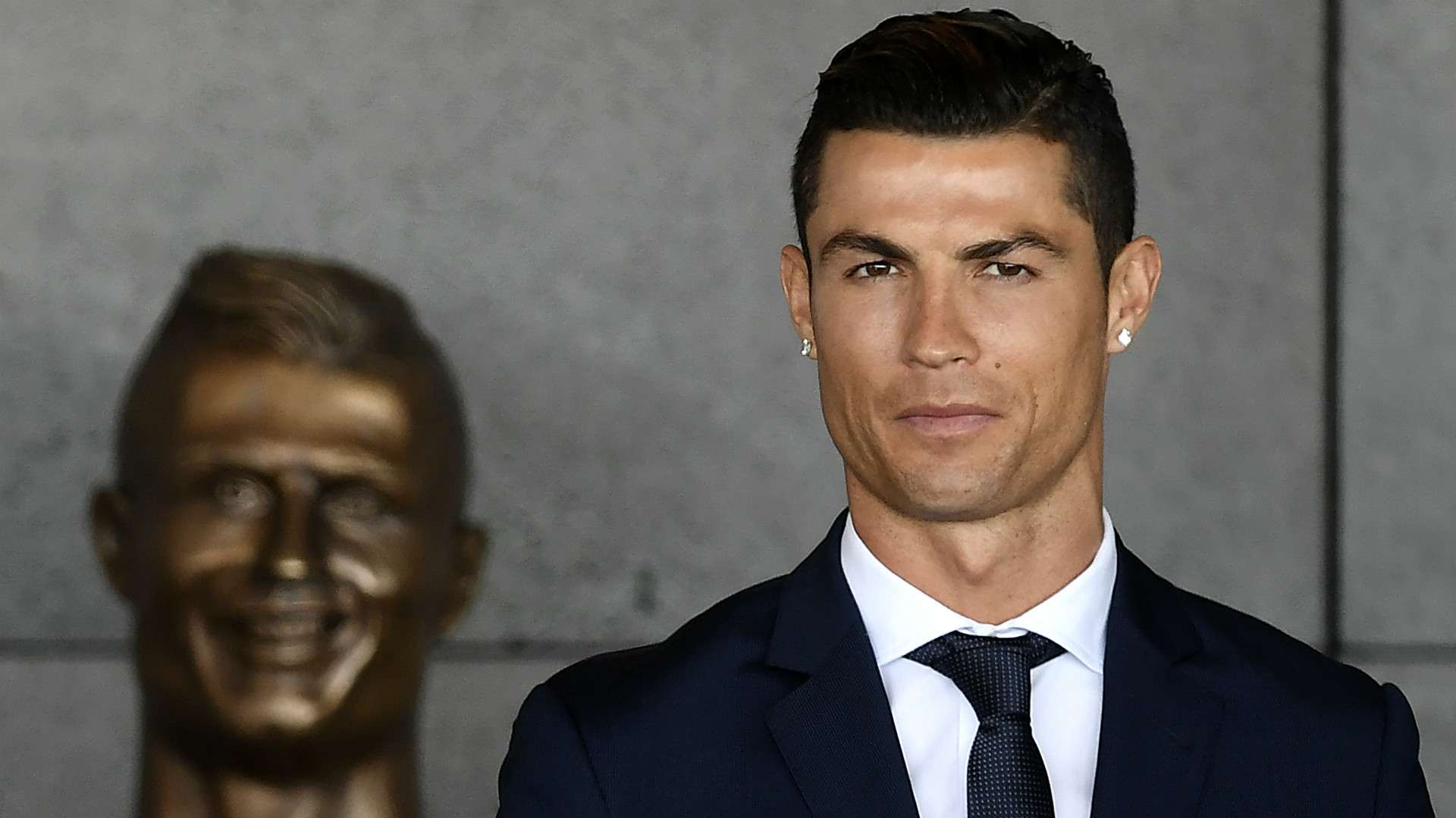 Cristiano Ronaldo Airport 2017