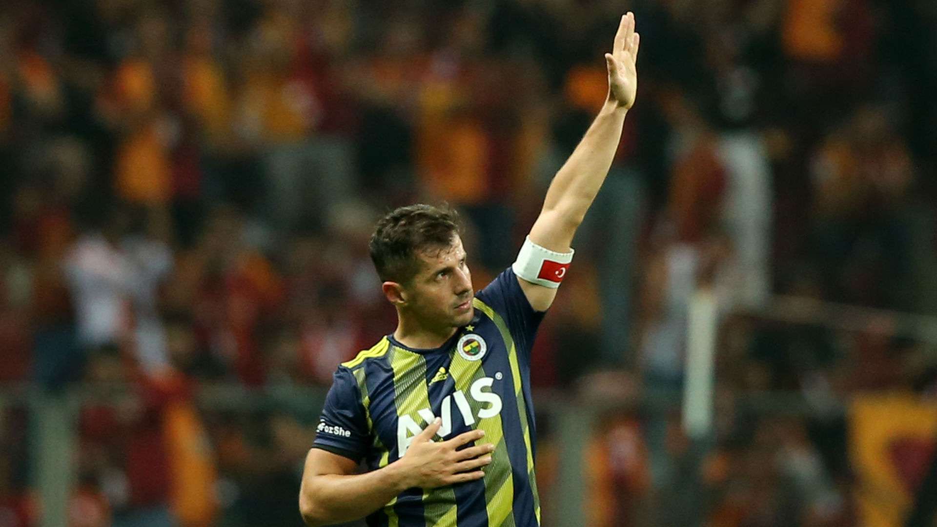 Emre Belozoglu Galatasaray v Fenerbahce 09282019
