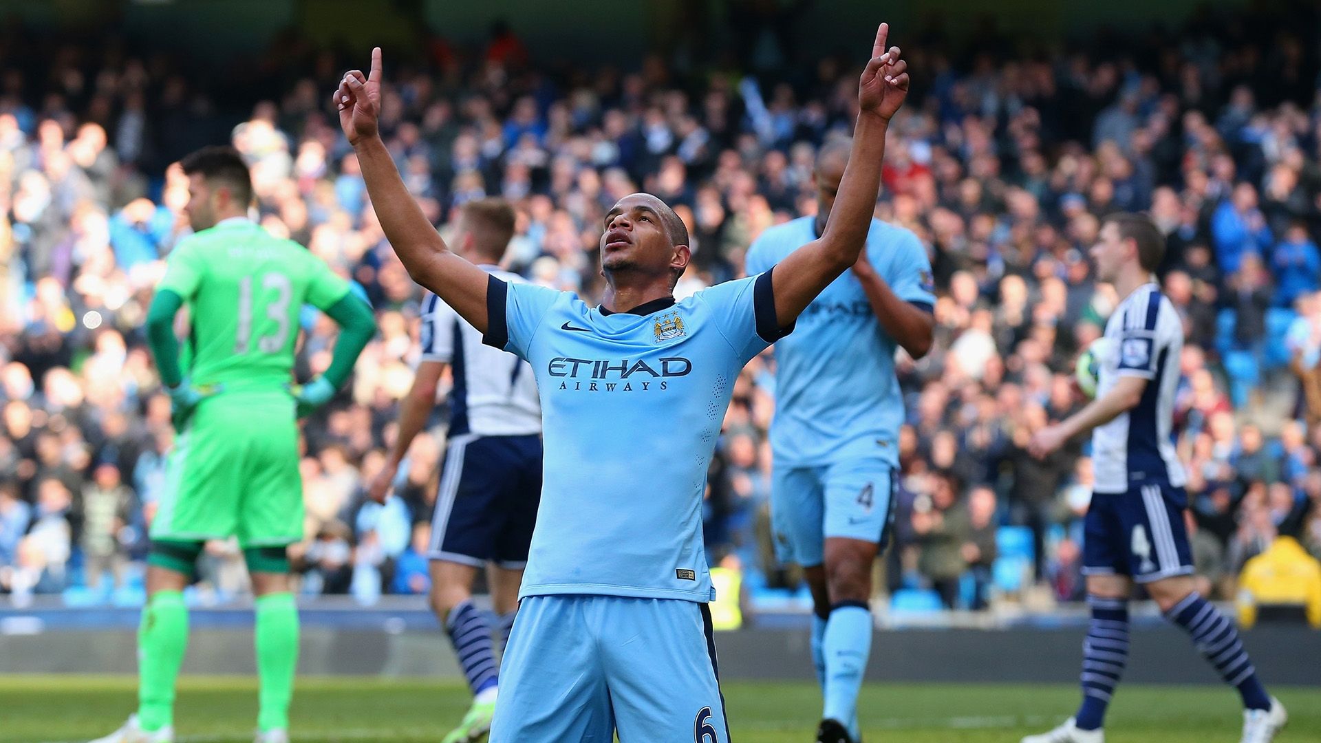 Fernando Reges Manchester City West Bromwich Premier League 21032015