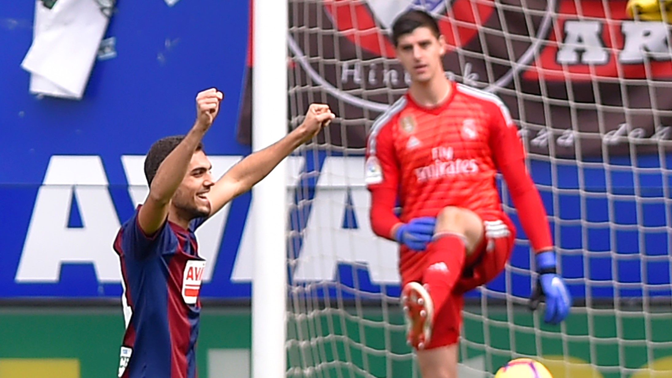 Joan Jordan Moreno Thibaut Courtois Eibar Real Madrid LaLiga 24112018