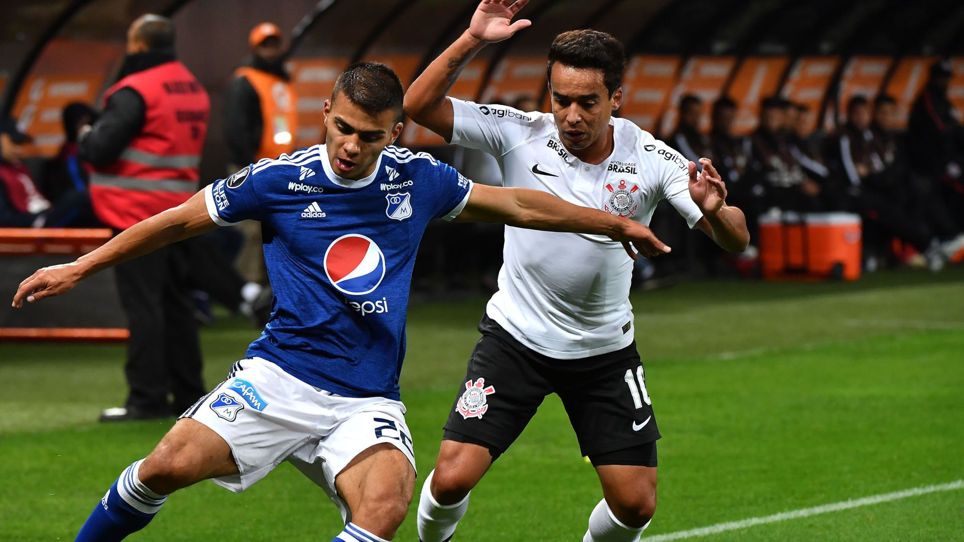 Jhon Duque Jadson Corinthians Millonarios Copa Libertadores 24052018