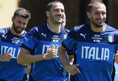 Barzagli Bonucci Chiellini Italy