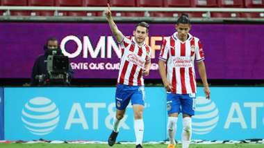 Jesús Angulo Chivas Guardianes 2021