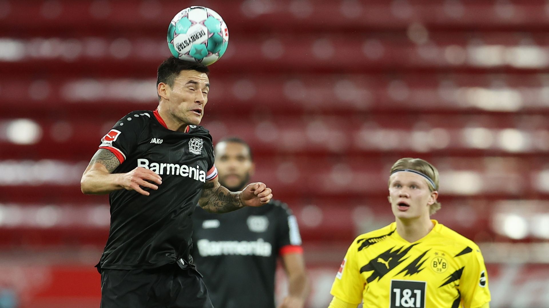 190121 Bayer Leverkusen Borussia Dortmund Charles Aránguiz y Haaland