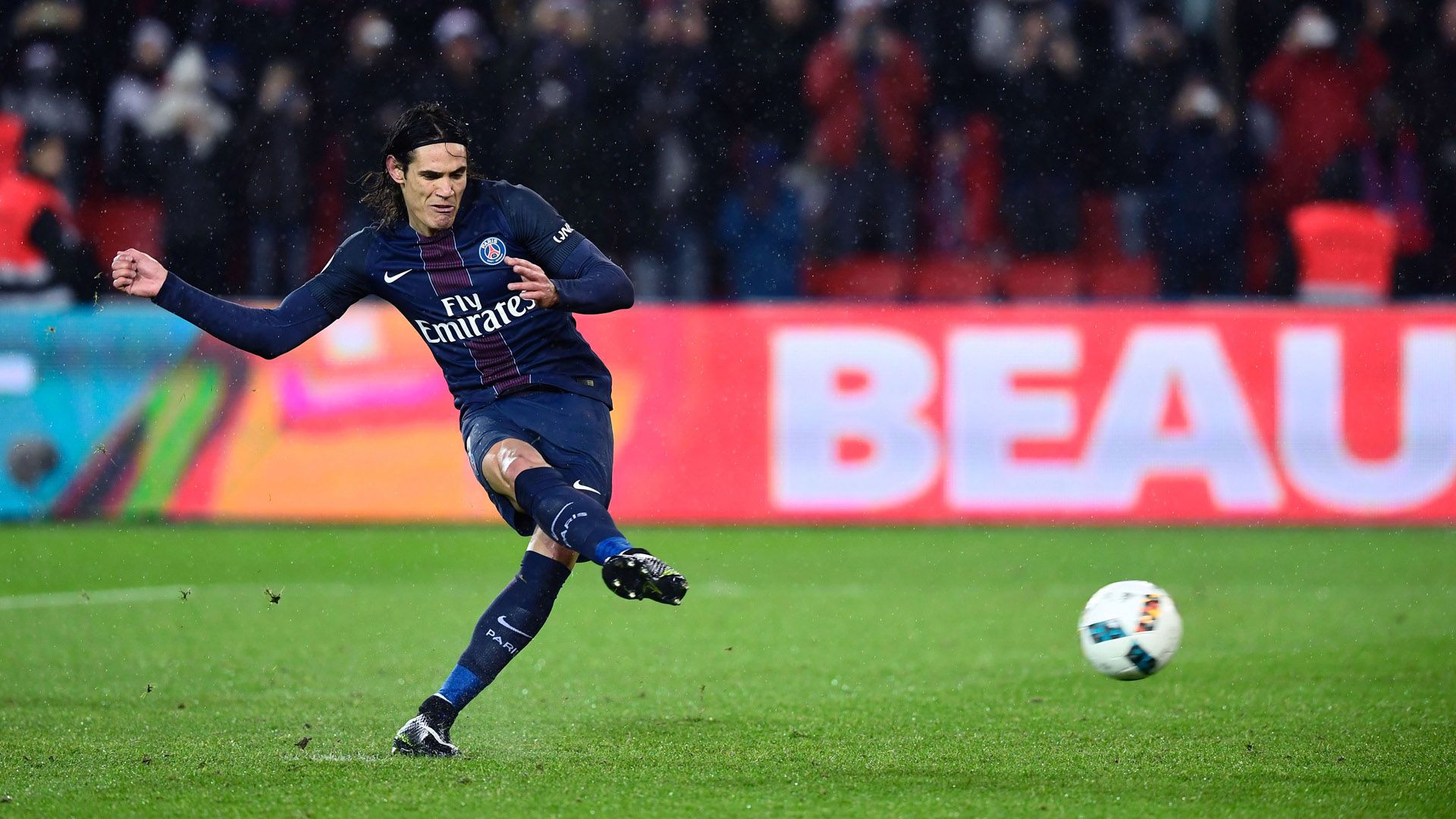 Edinson Cavani PSG penalty Ligue 1 penalties