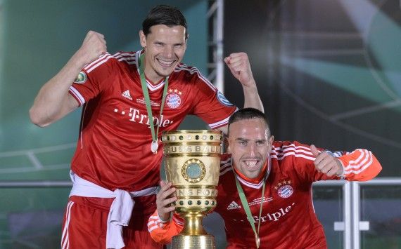 German Cup: Bayern Munich - VfB Stuttgart, Daniel van Buyten, Franck Ribery