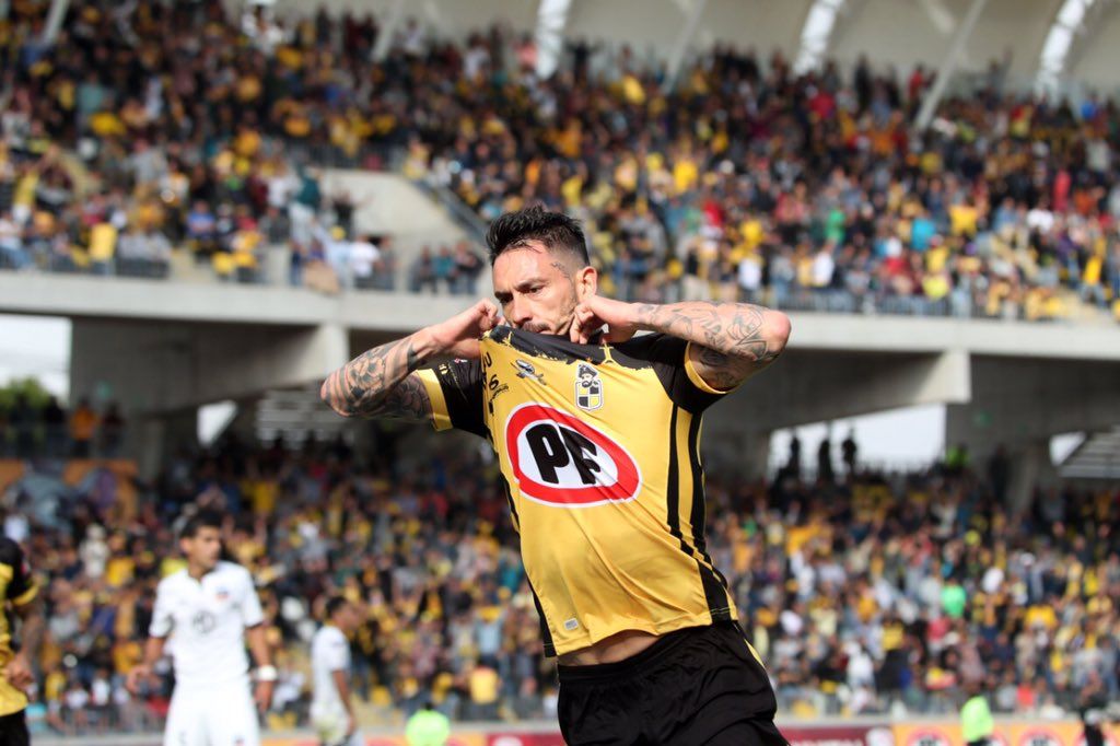 Mauricio Pinilla