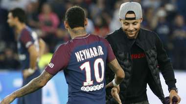 Neymar Stephen Curry PSG ASSE Ligue 1 25082017
