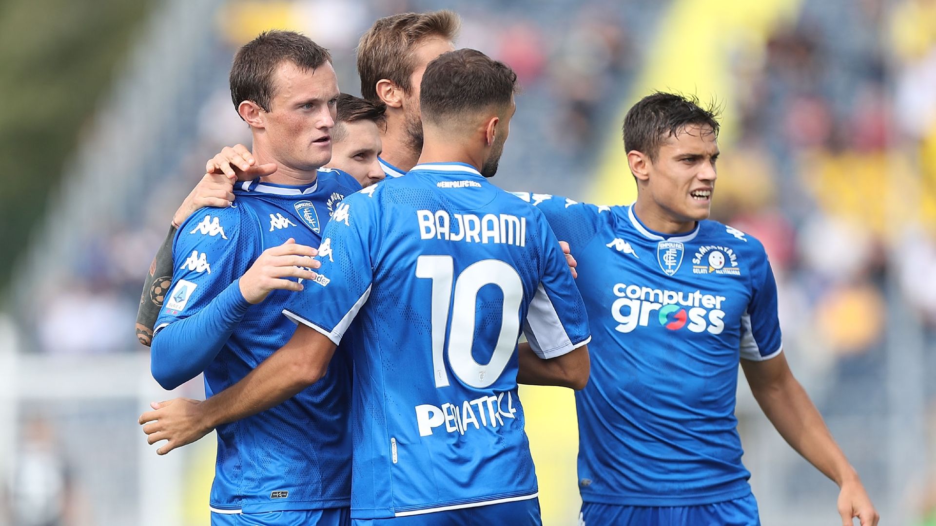 Empoli celebrating Bologna