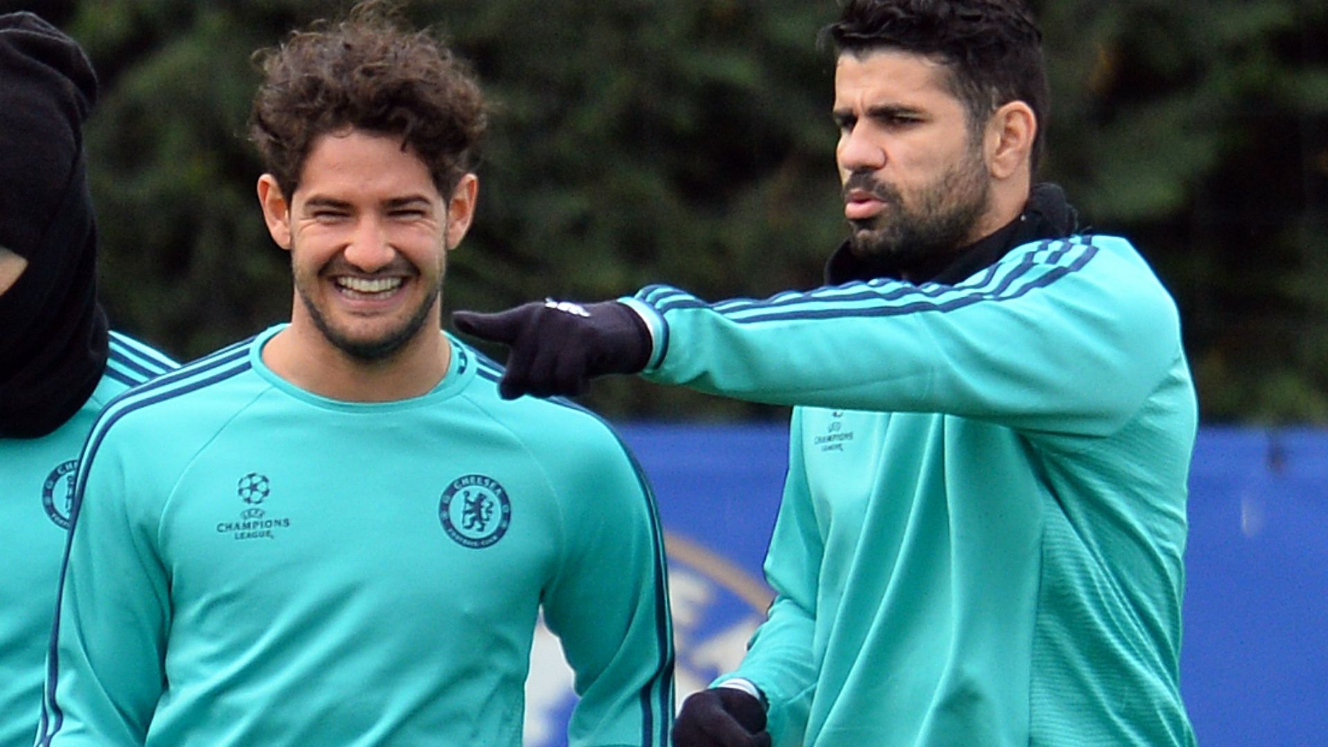 Diego Costa Alexandre Pato Chelsea 2016