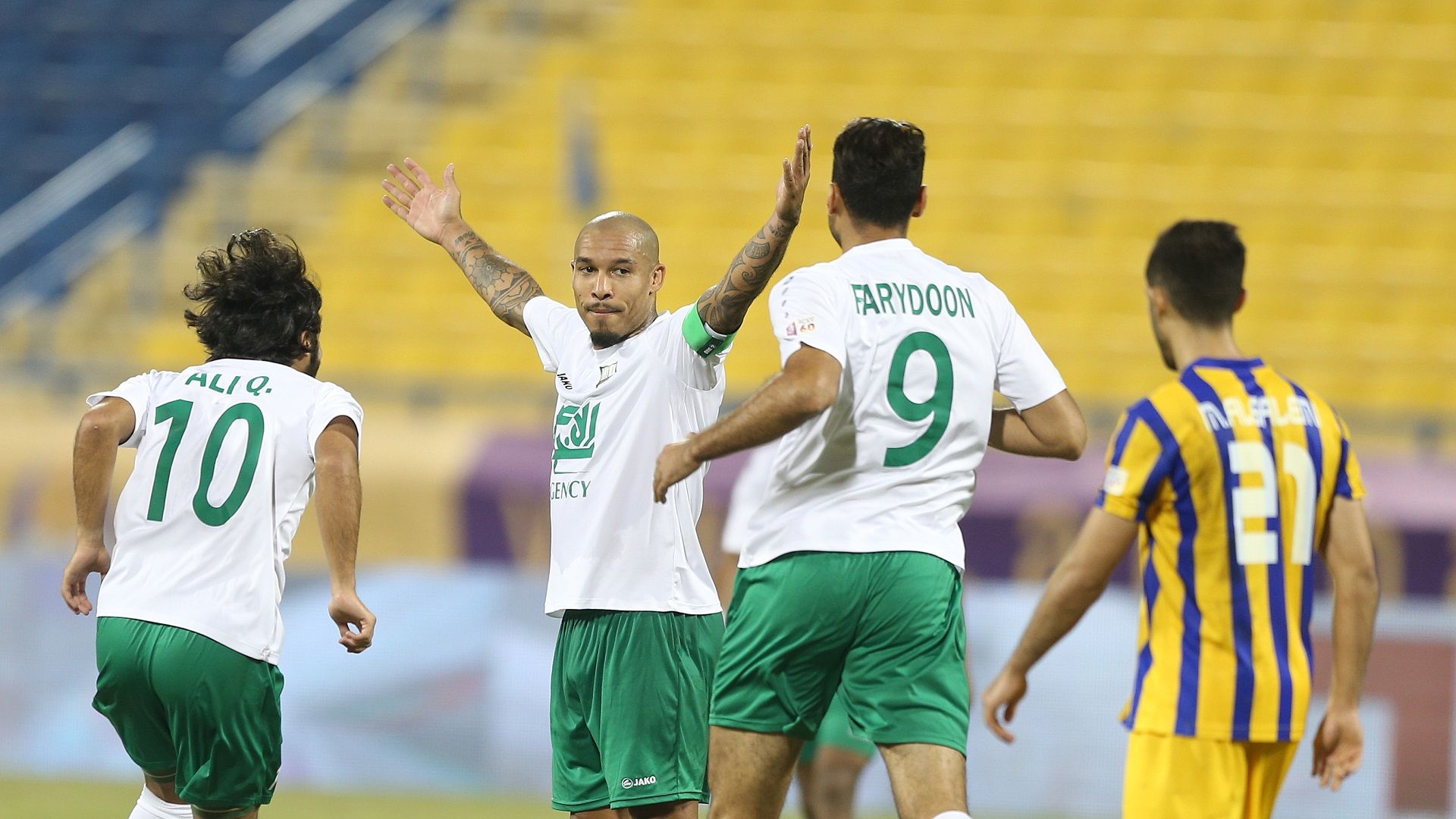 الأهلي القطري - دي يونج