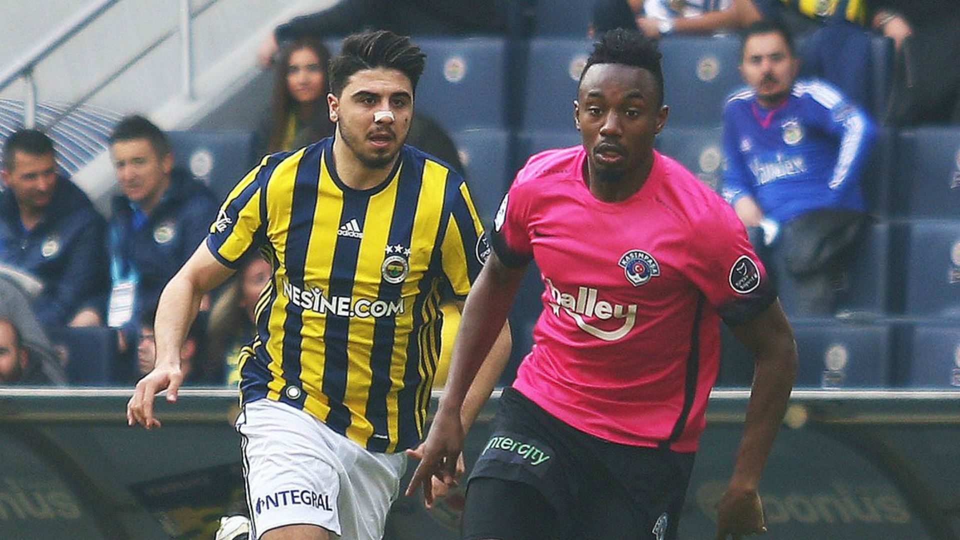 Ozan Tufan Bengali-Fode Koita Fenerbahce Kasimpasa STSL 02192017