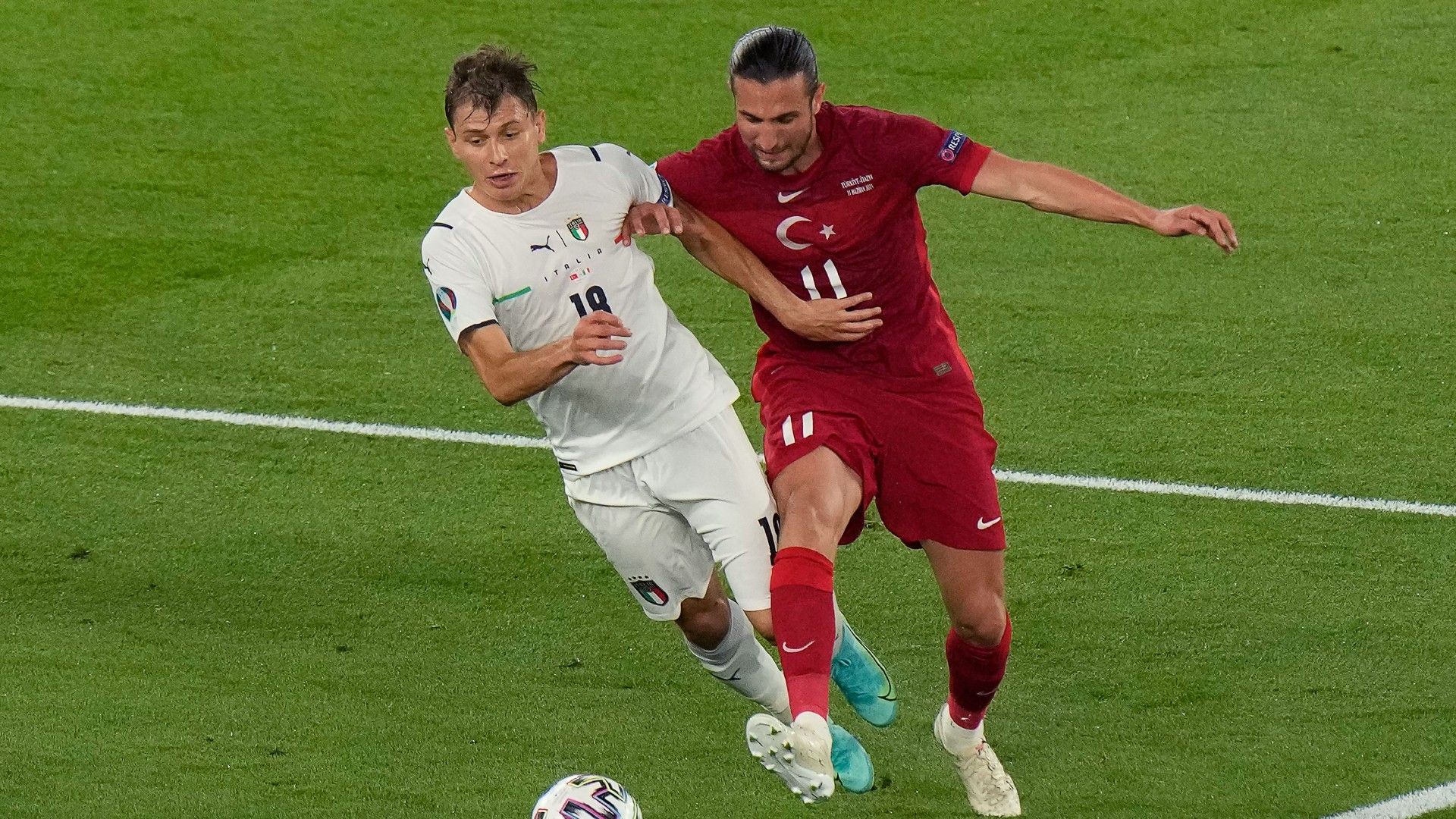 Nicolo Barella Yusuf Yacizi Italy Turkey Euro 2021