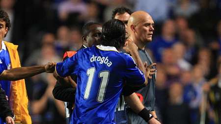 Didier Drogba Tom Henning Ovrebo Chelsea Barcelona Champions League