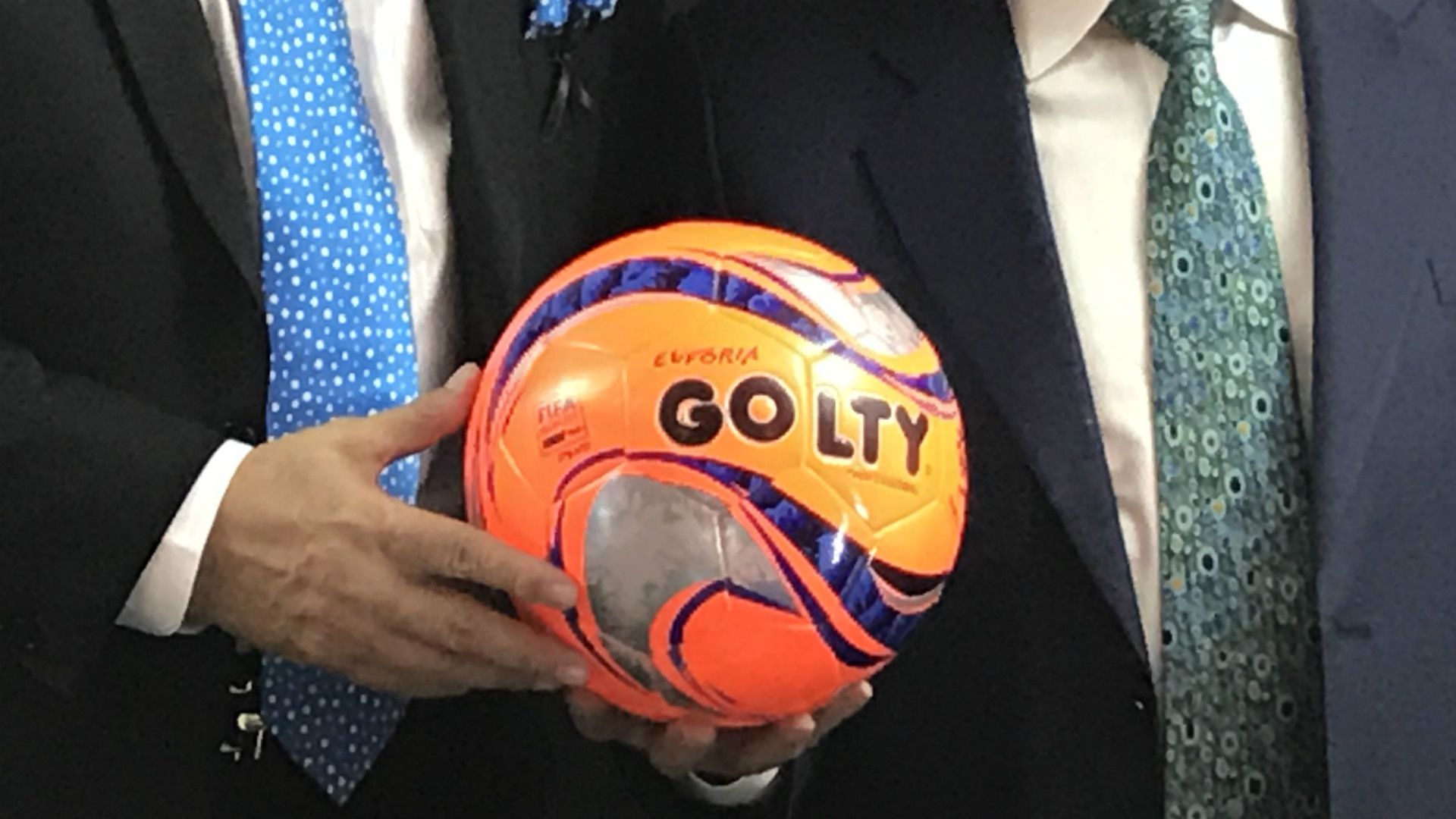 Nuevo balón "Euforia" Liga Águila 2016