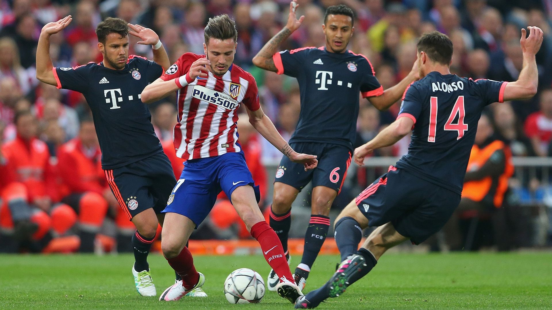 Saul Niguez Xabi Alonso Atletico Madrid Bayern Munich 270416