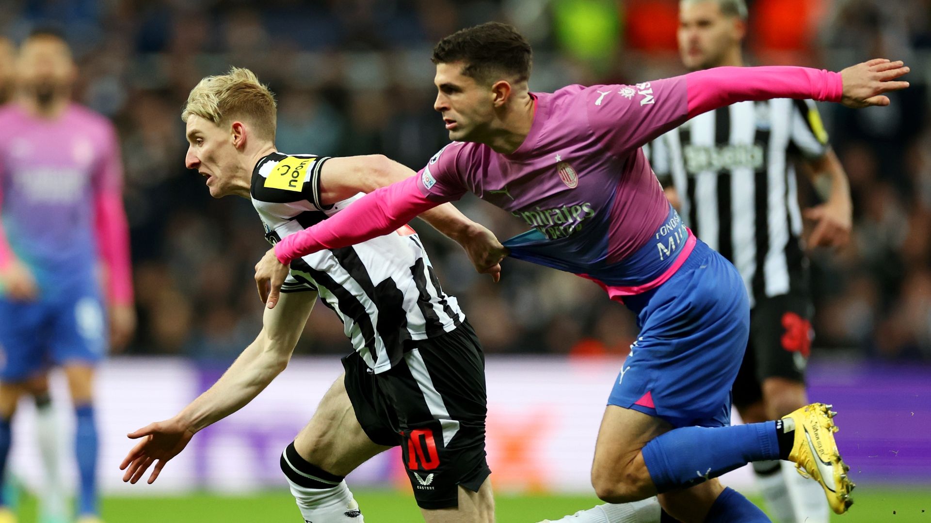 Pulisic Newcastle Milan Champions