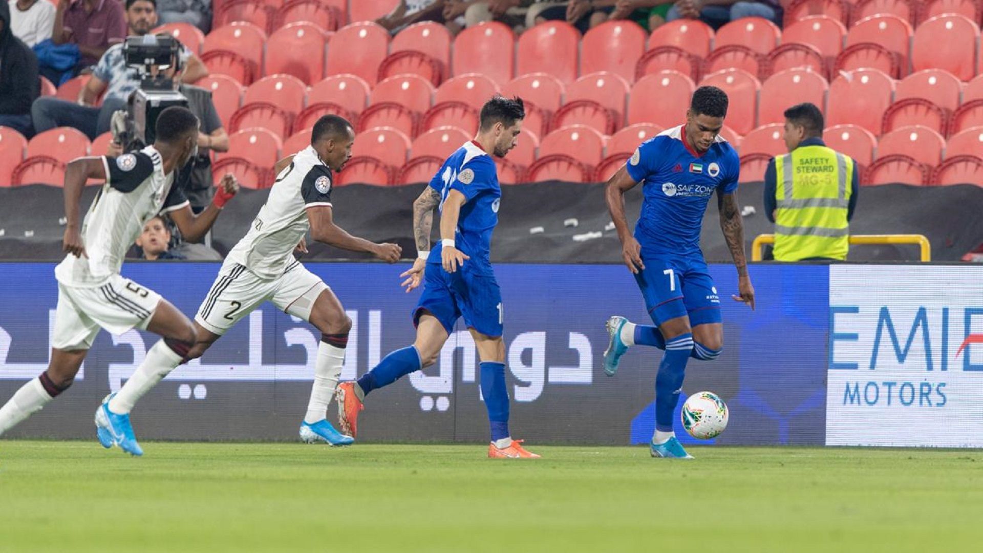 الشارقة - الجزيرة