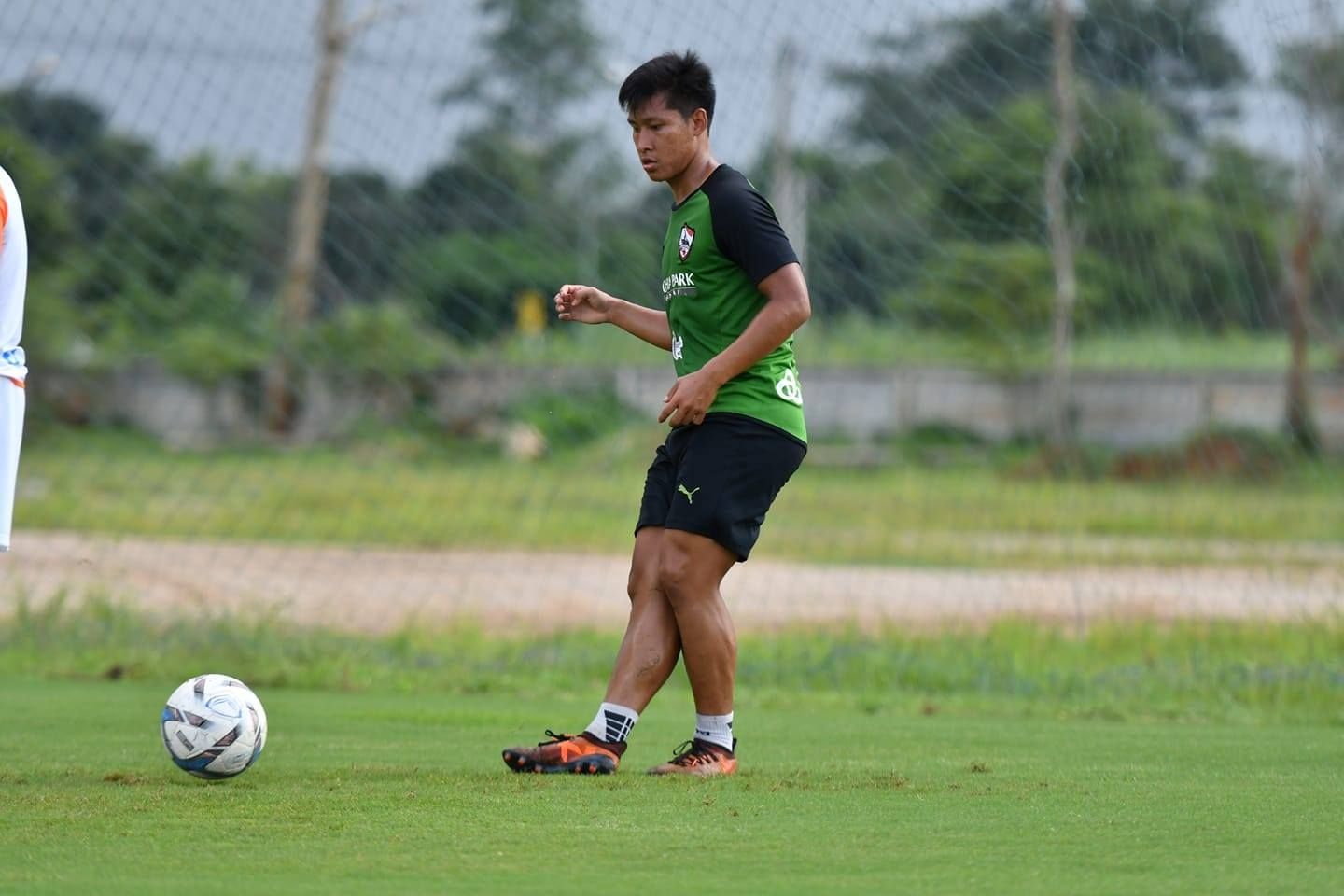 วราวุฒิ โมทิม