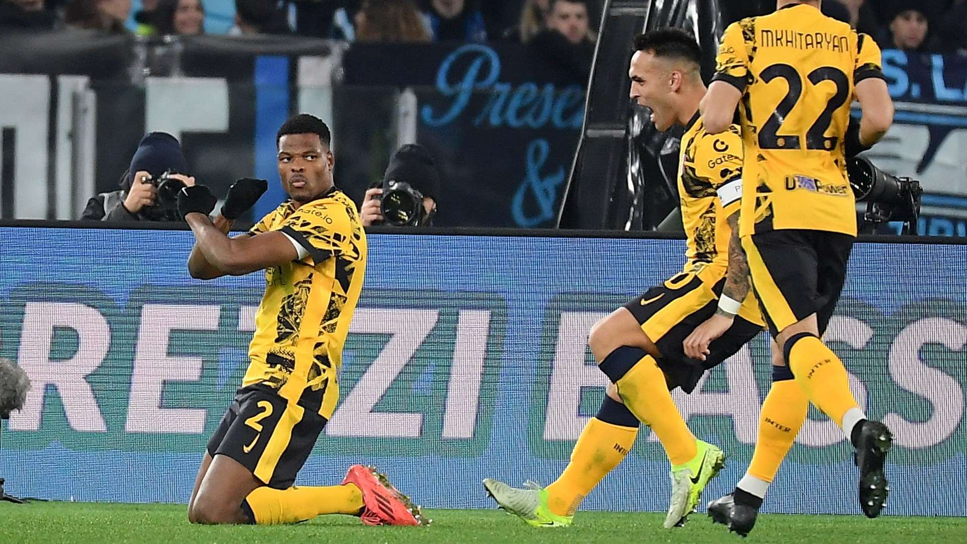 Dumfries Lazio Inter