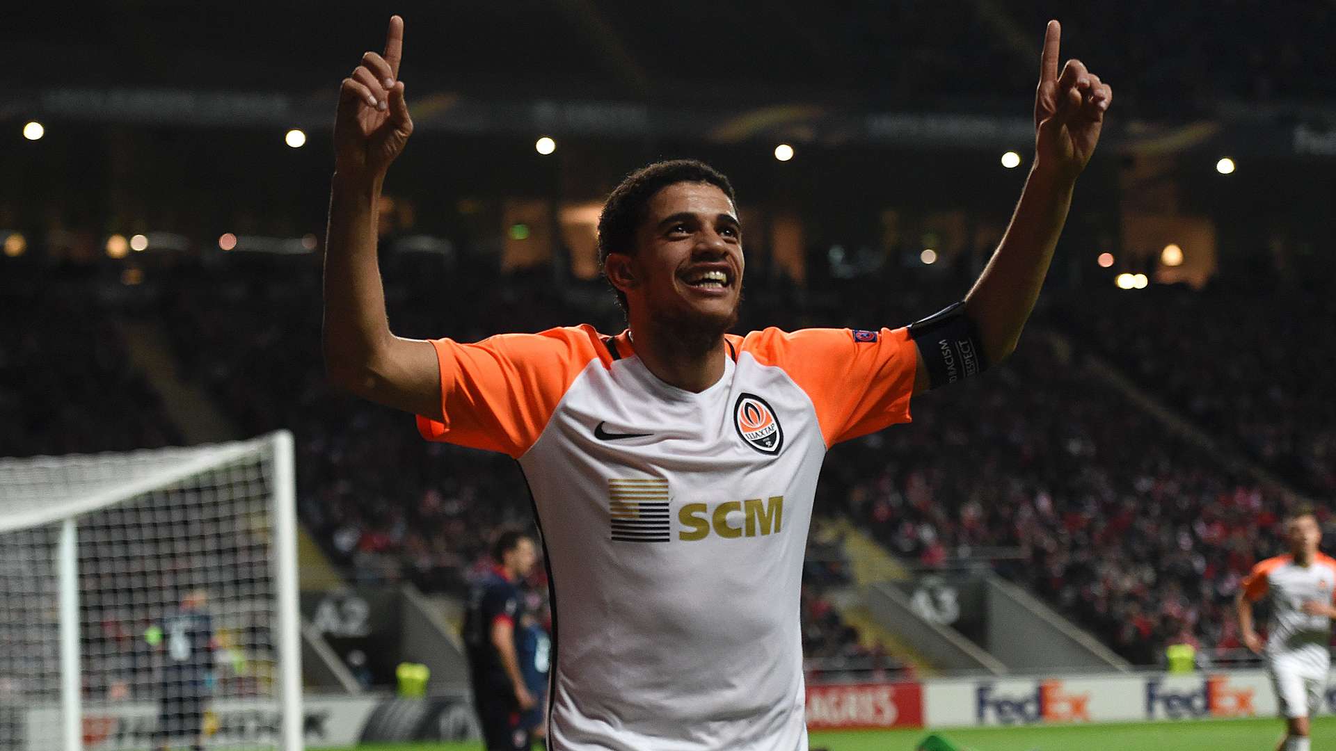 Taison Shakthar Europa League