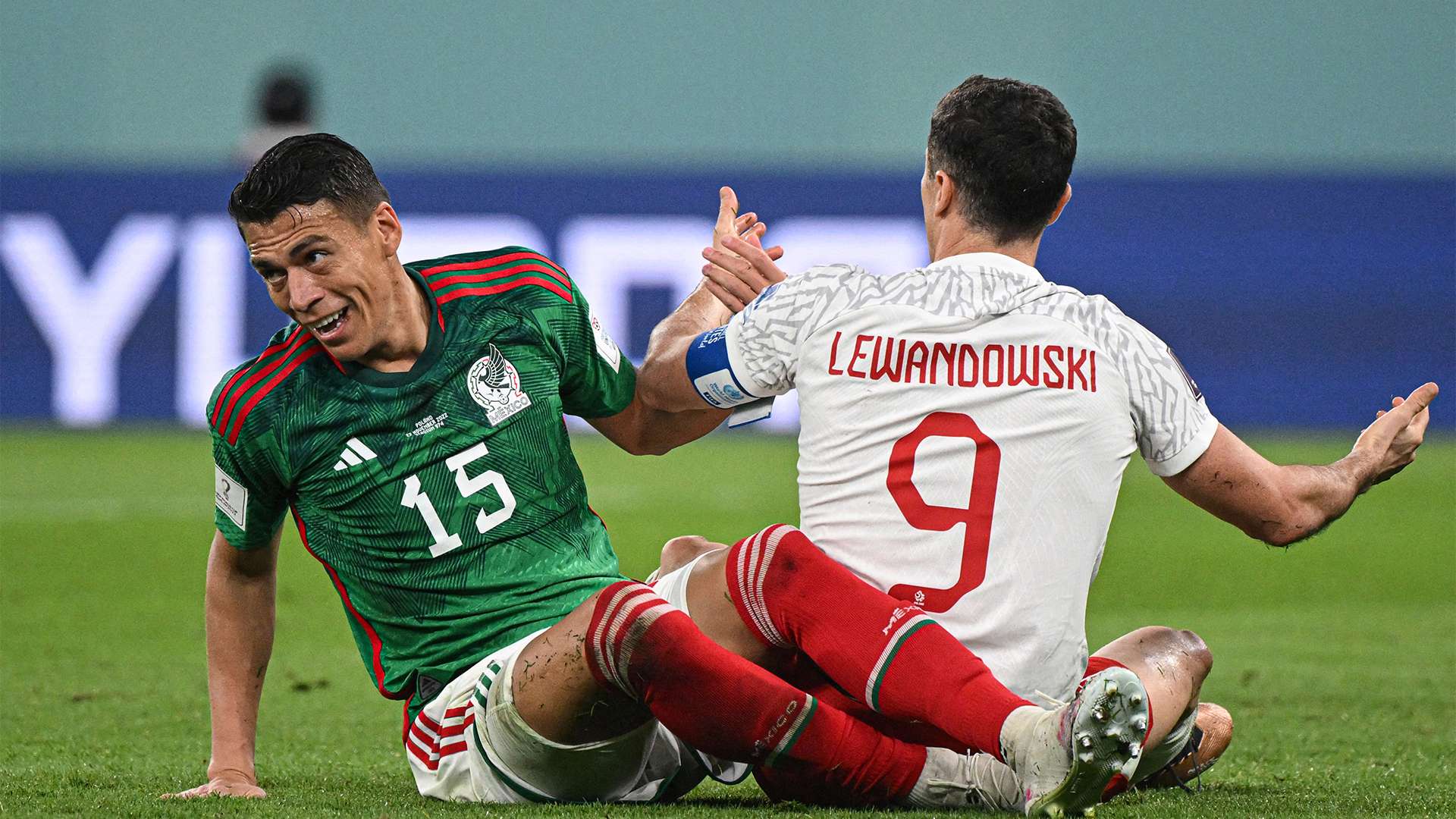 Hector Moreno Robert Lewandowski World Cup