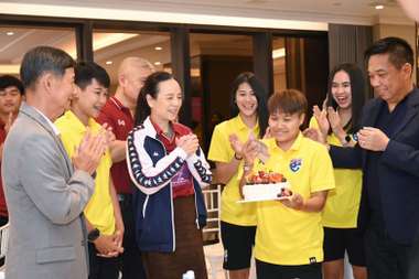 นวลพรรณ ล่ำซำ