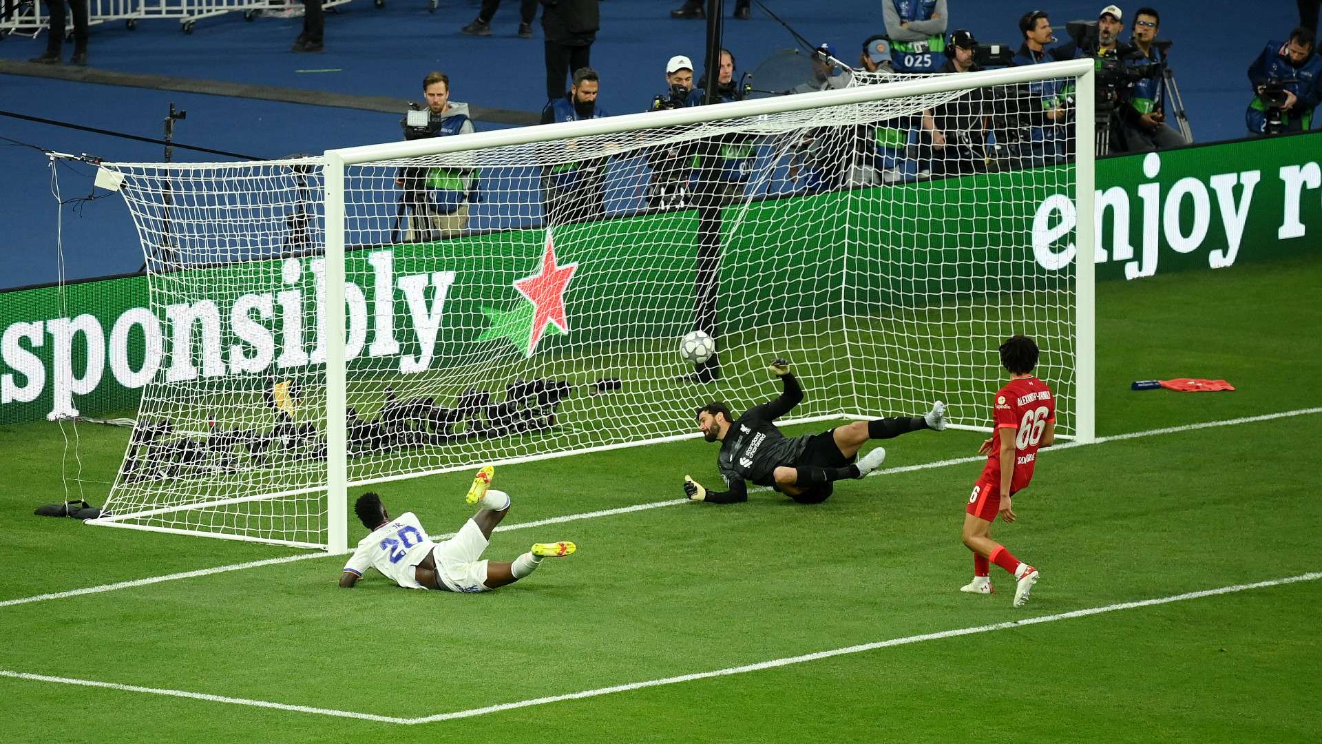 Vinicius goal Liverpool Real Madrid Champions League Final 2022