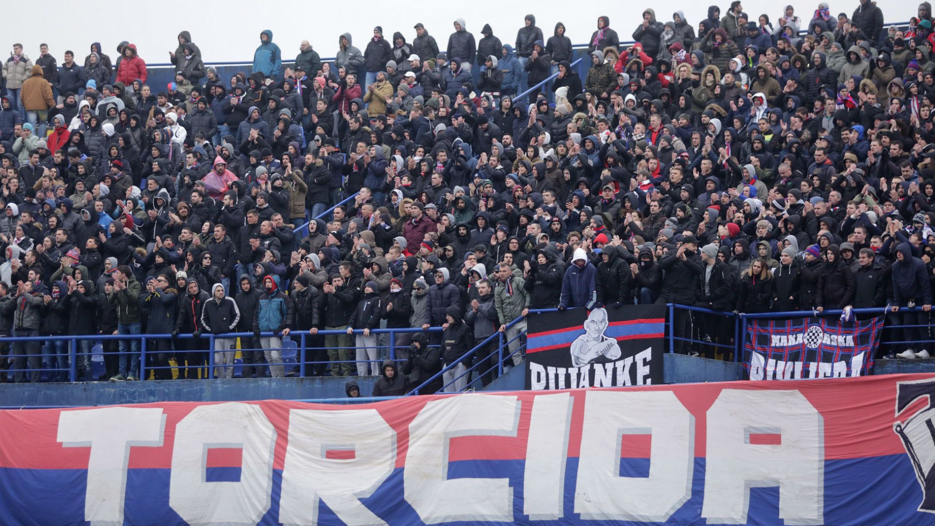 dinamo hajduk - fans - hnl - 18021018