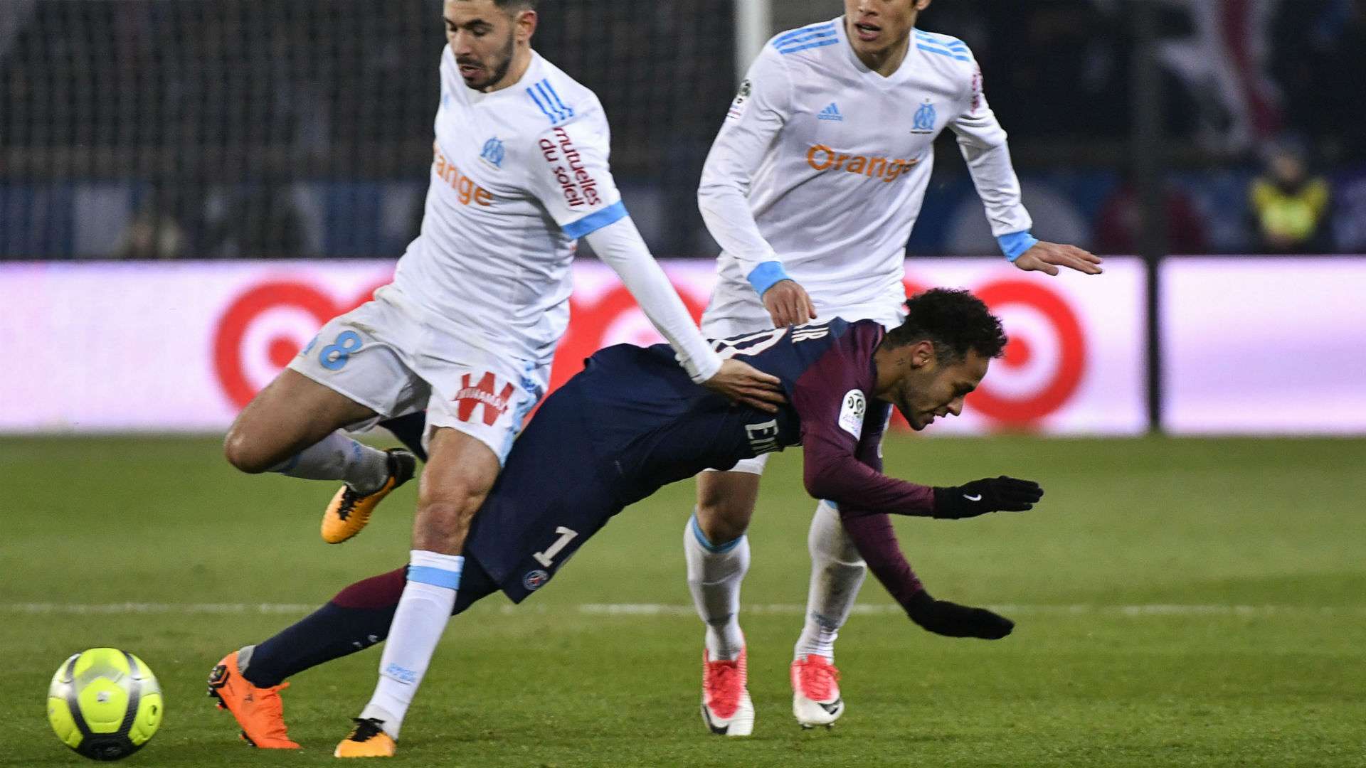 Neymar PSG Marseille foul