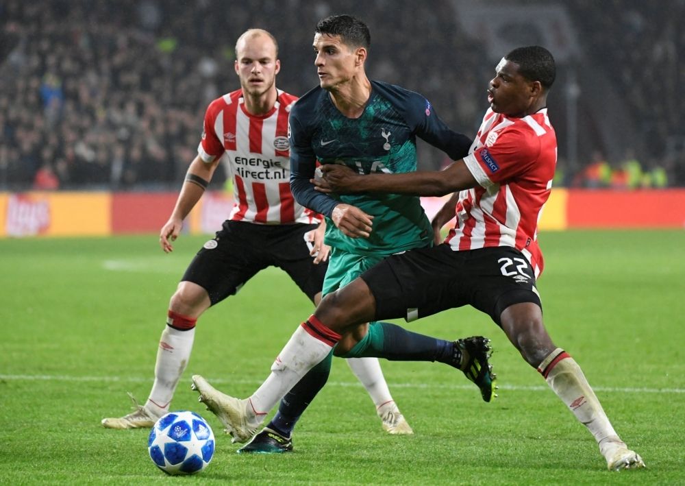 Denzel Dumfries PSV Tottenham Hotspur