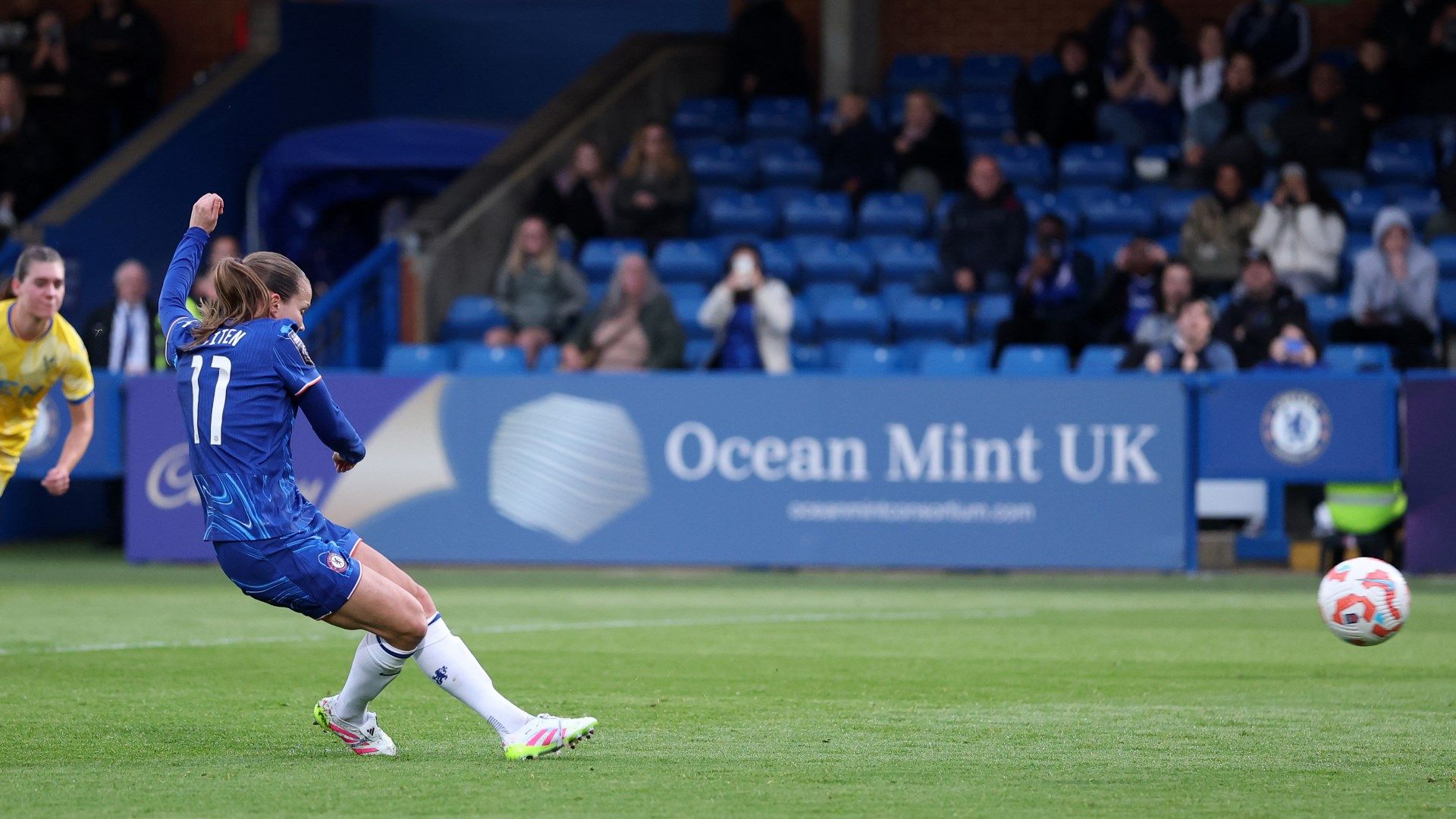 Guro Reiten Chelsea Women 2024-25