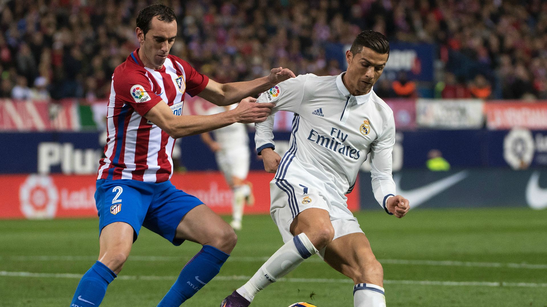 Diego Godin Cristiano Ronaldo Atletico Madrid Real Madrid La Liga