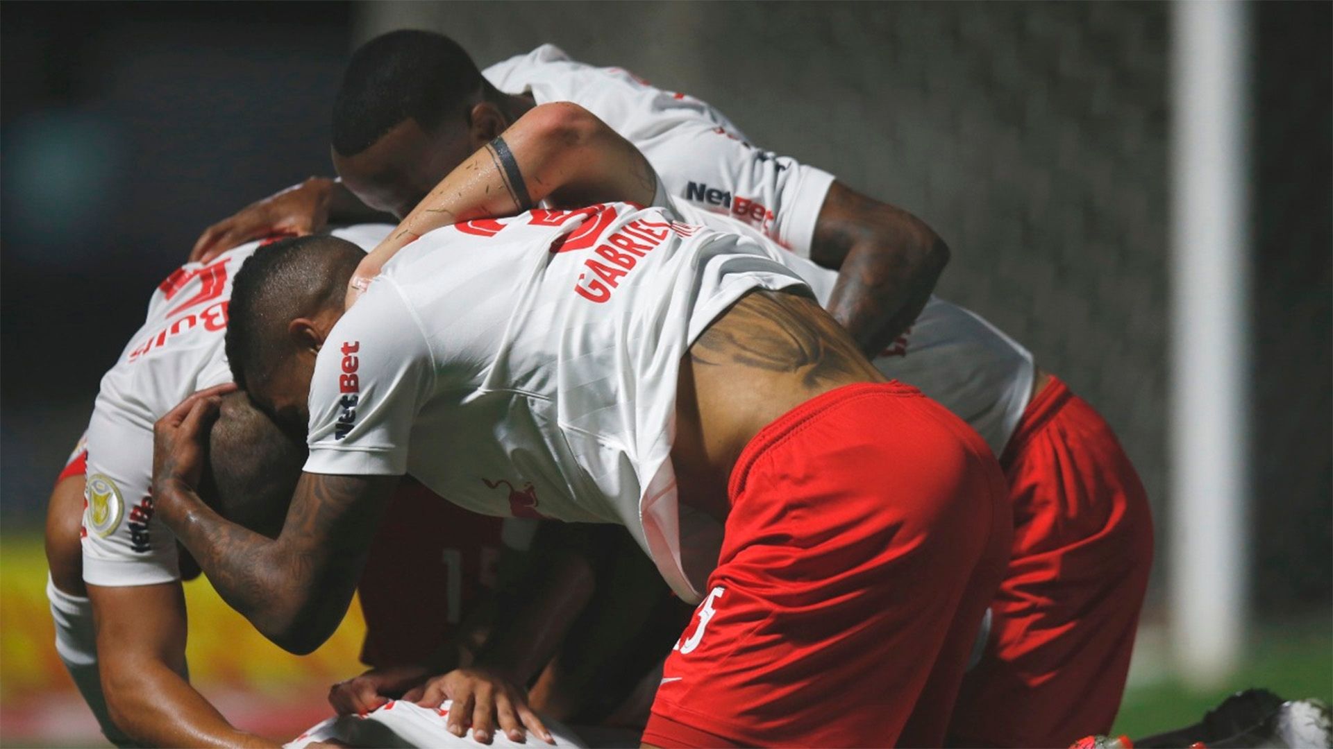 Jogadores Red Bull Bragantino comemoram, Brasileirão, 12102021