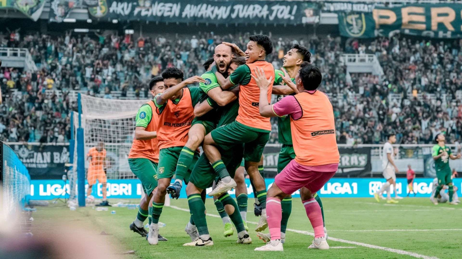 Selebrasi pemain Persebaya Surabaya