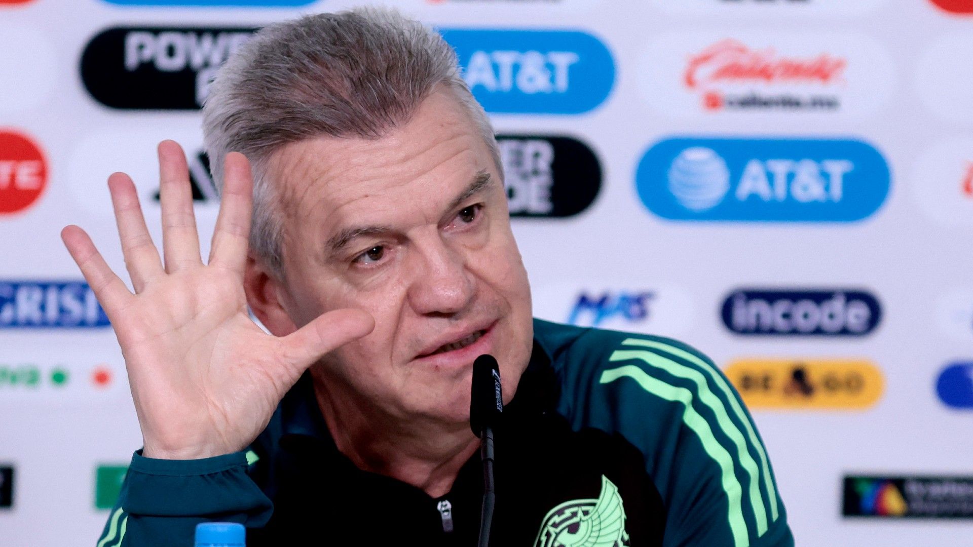 Javier Aguirre conferencia 2024