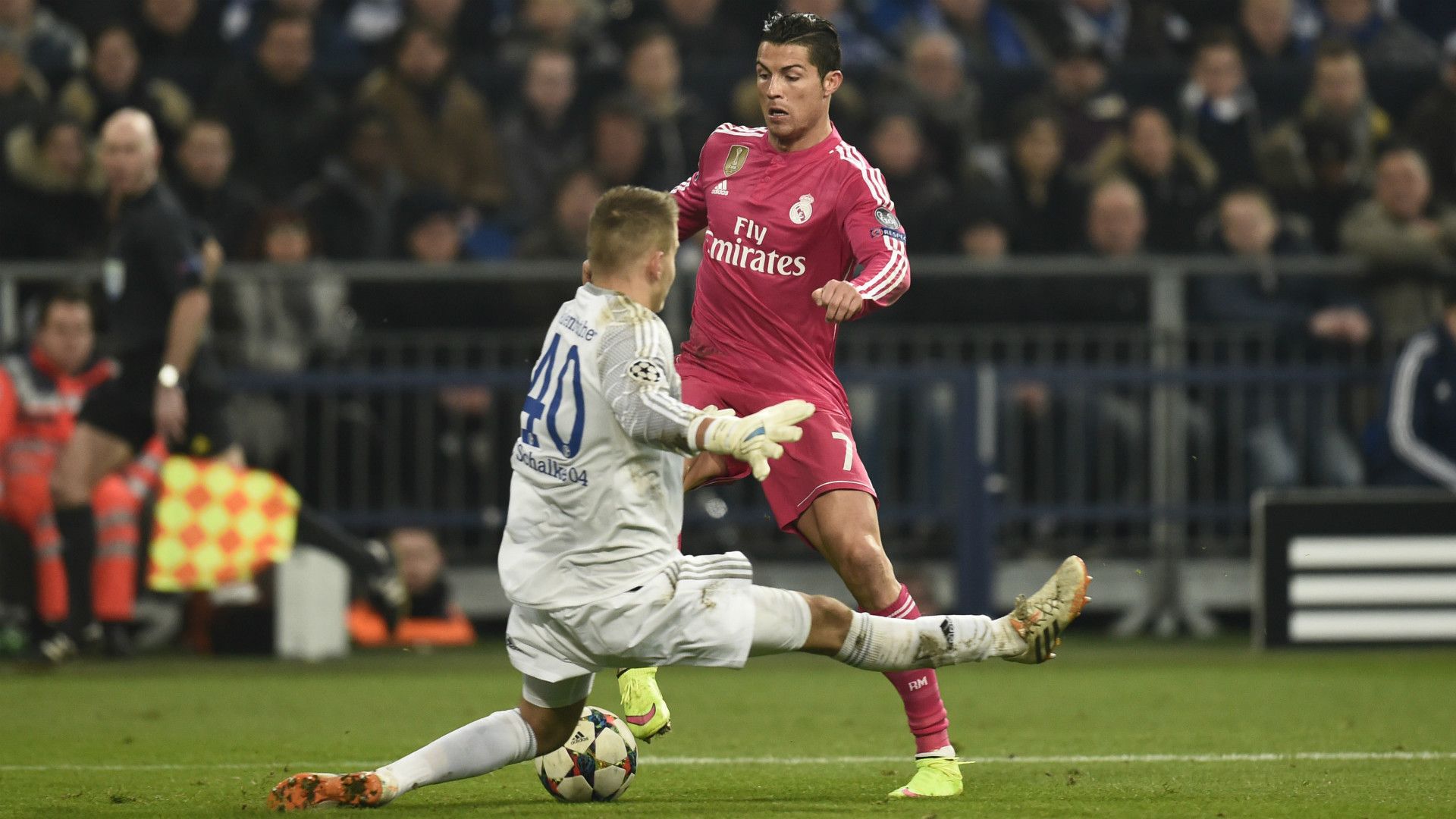 Timon Wellenreuther Cristiano Ronaldo FC Schalke 04 Real Madrid Champions League 02182015