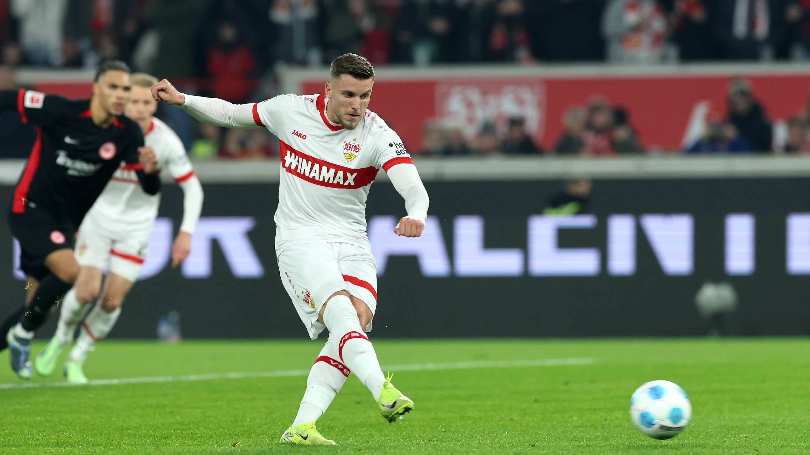 Ermedin Demirovic Stuttgart 2024-25