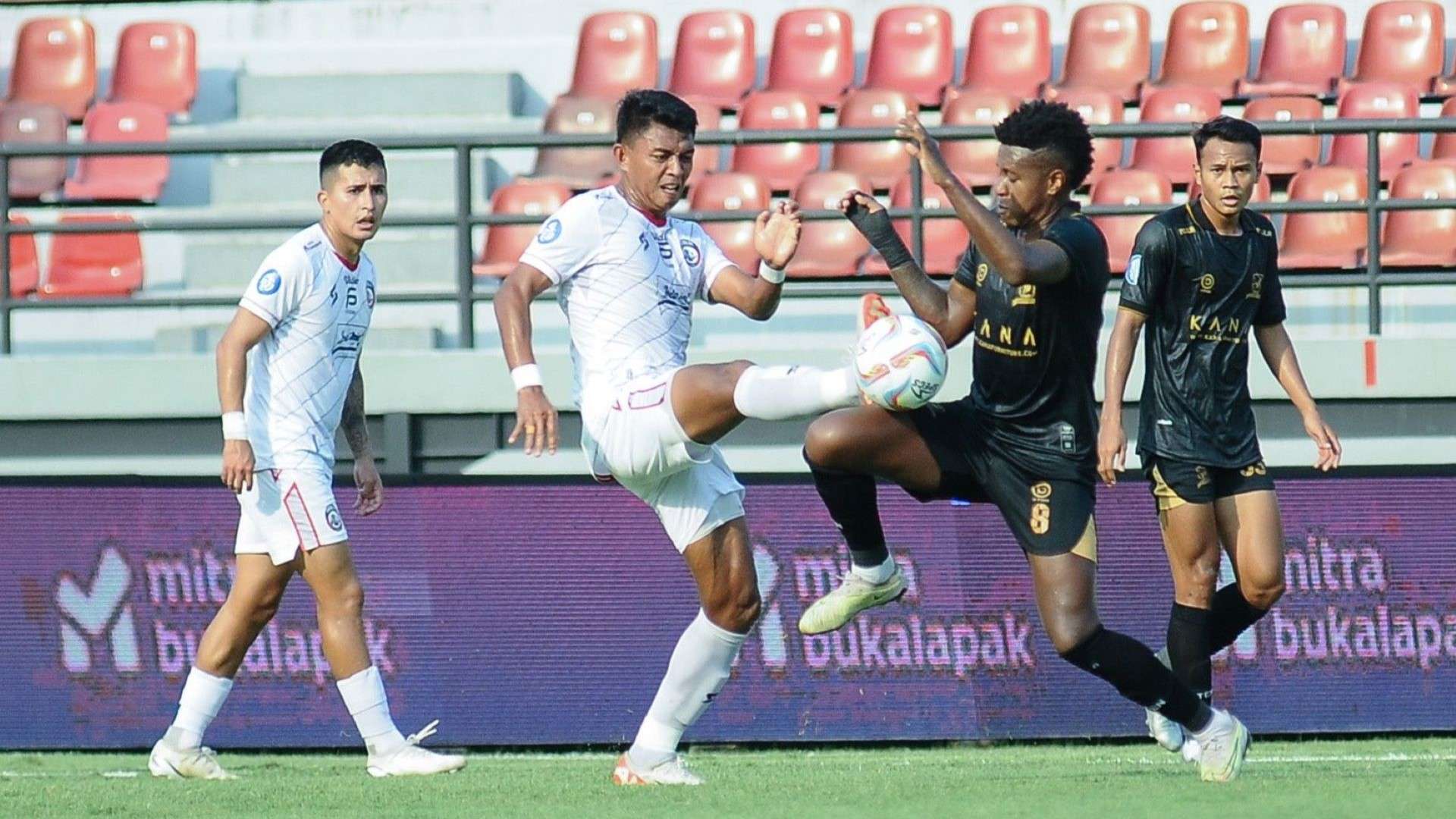 Dedik Setiawan & Hugo Jaja Gomes - Arema FC vs Madura United 28102023