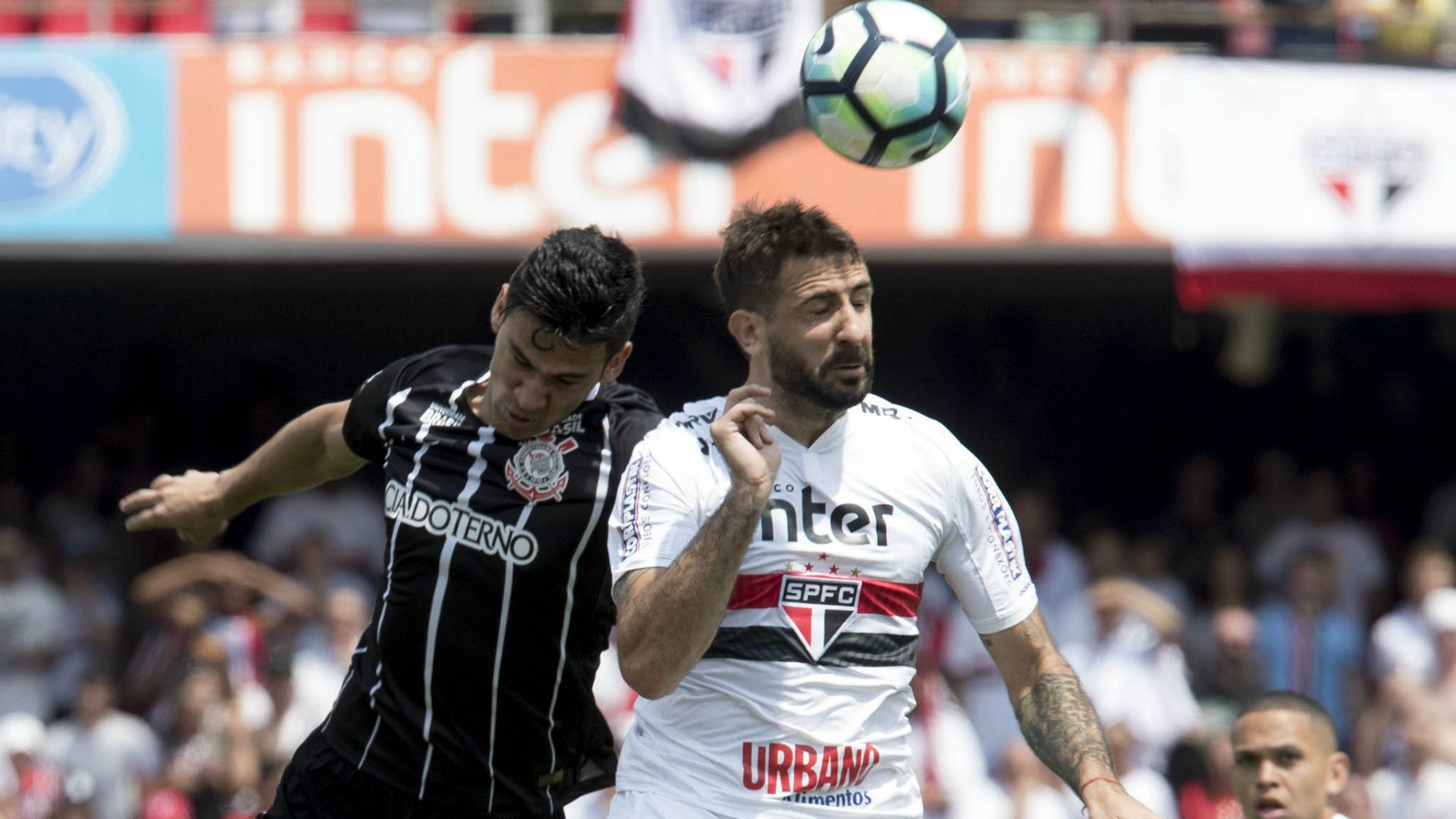 Lucas Pratto e Balbuena  - São Paulo x Corinthians - 24/09/2017