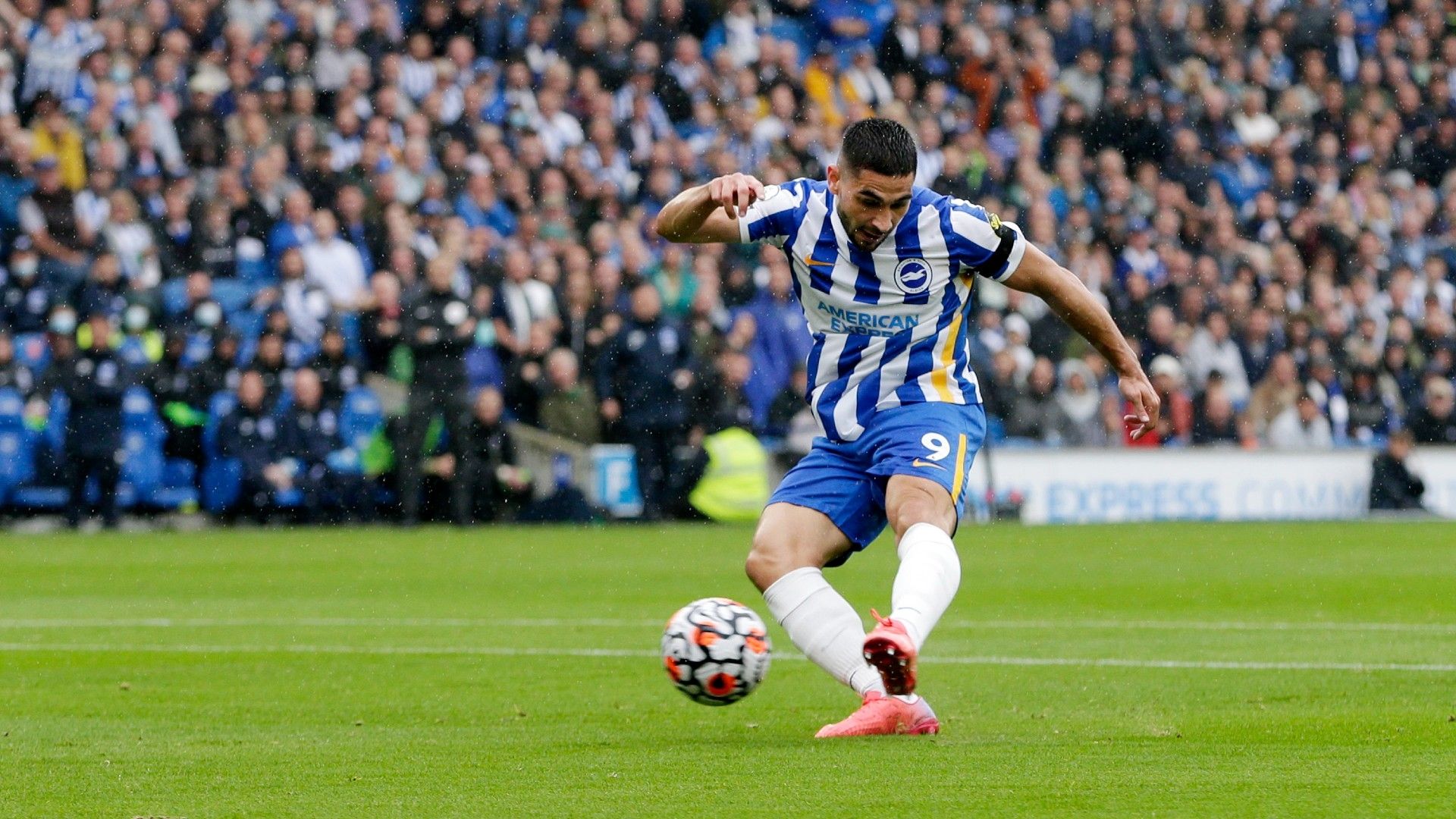 Neal Maupay Brighton 2021