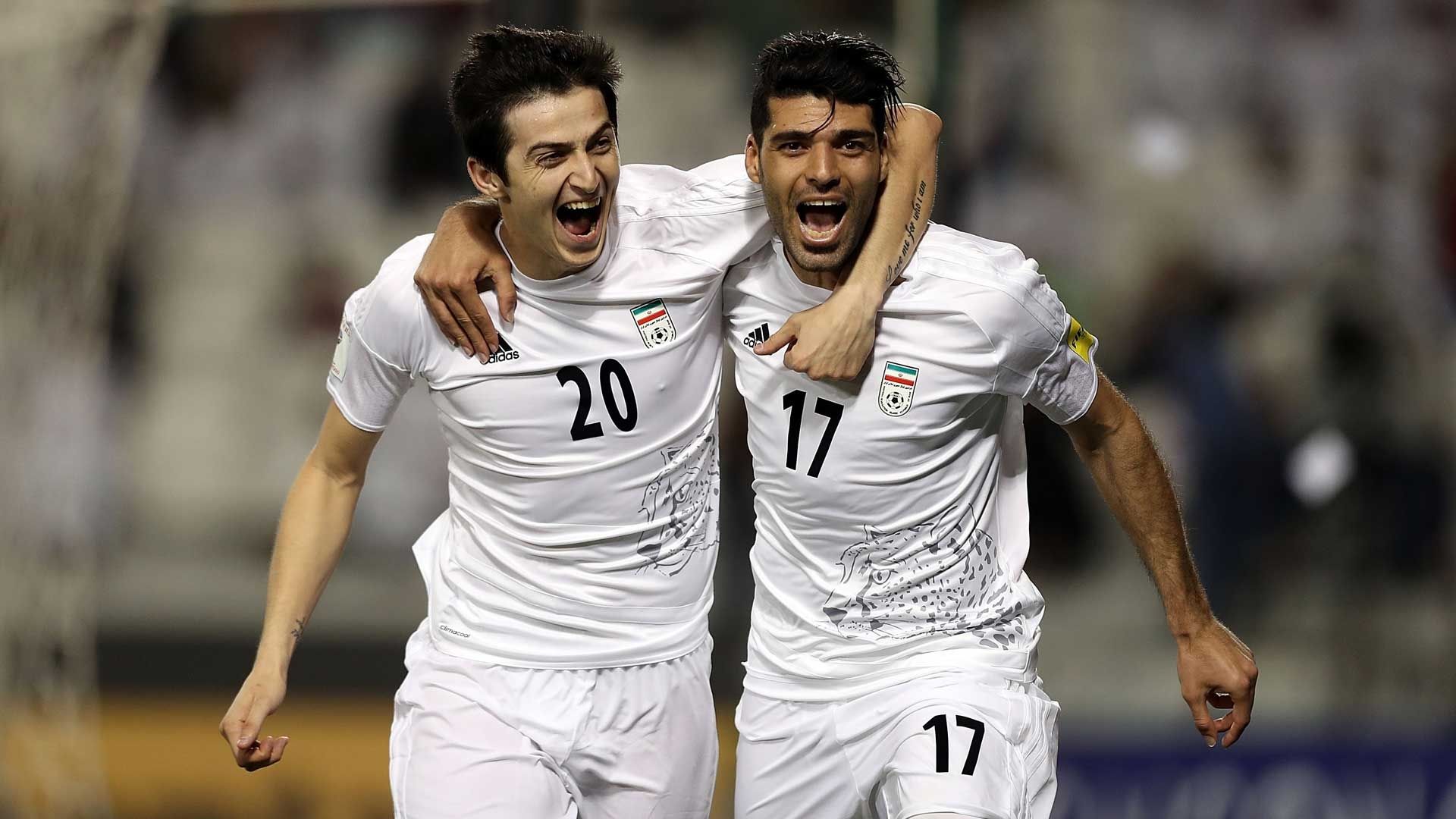 ardar Azmoun (L) and Mehdi Taremi of Iran.jpg