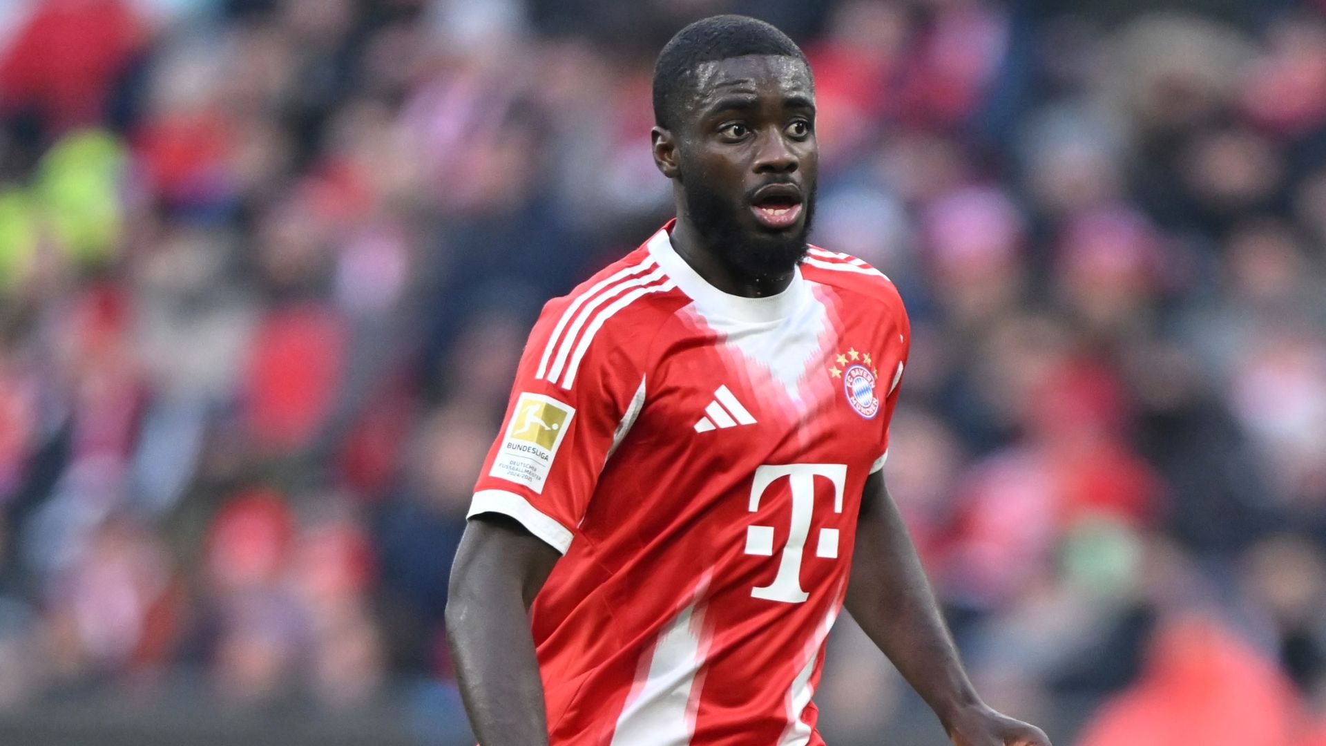 Dayot Upamecano Bayern 11222025