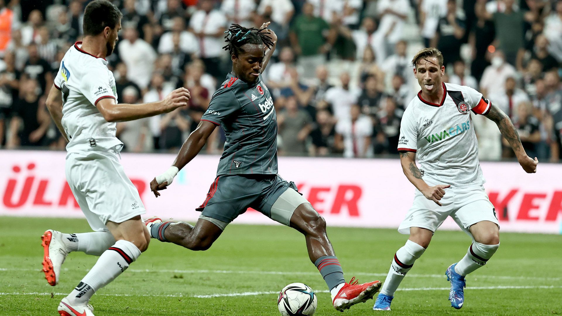 Batshuayi Besiktas