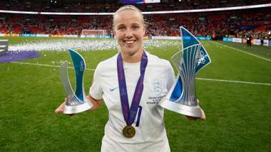 Beth Mead England 2022
